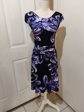 🌺 Like New Enfocus Studio Stretch Knit Floral Midi Dress